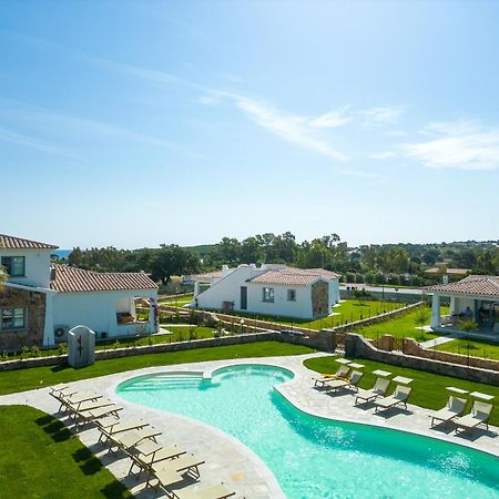 Enaja - Luxury Retreat Aparthotel Budoni Exterior photo