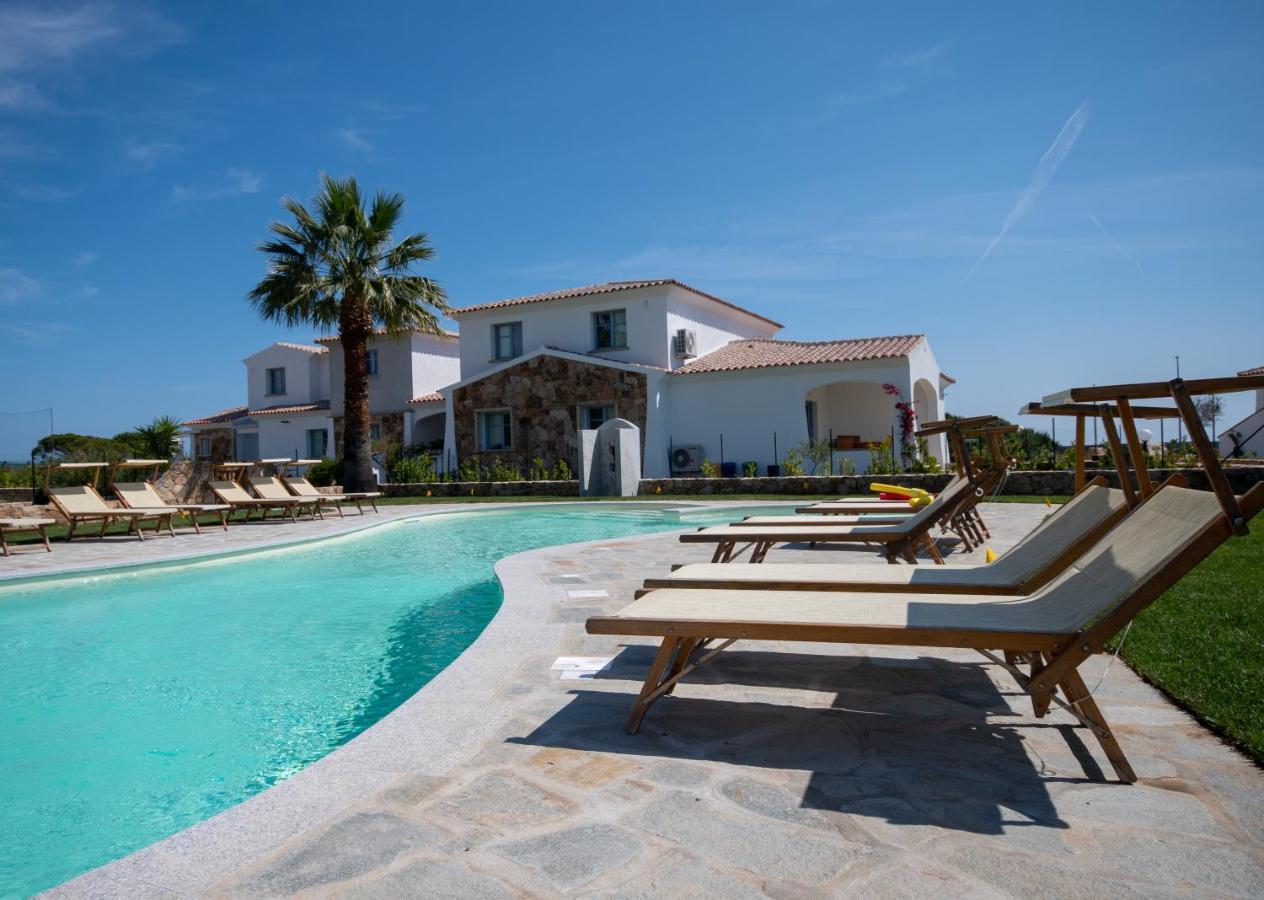 Enaja - Luxury Retreat Aparthotel Budoni Exterior photo