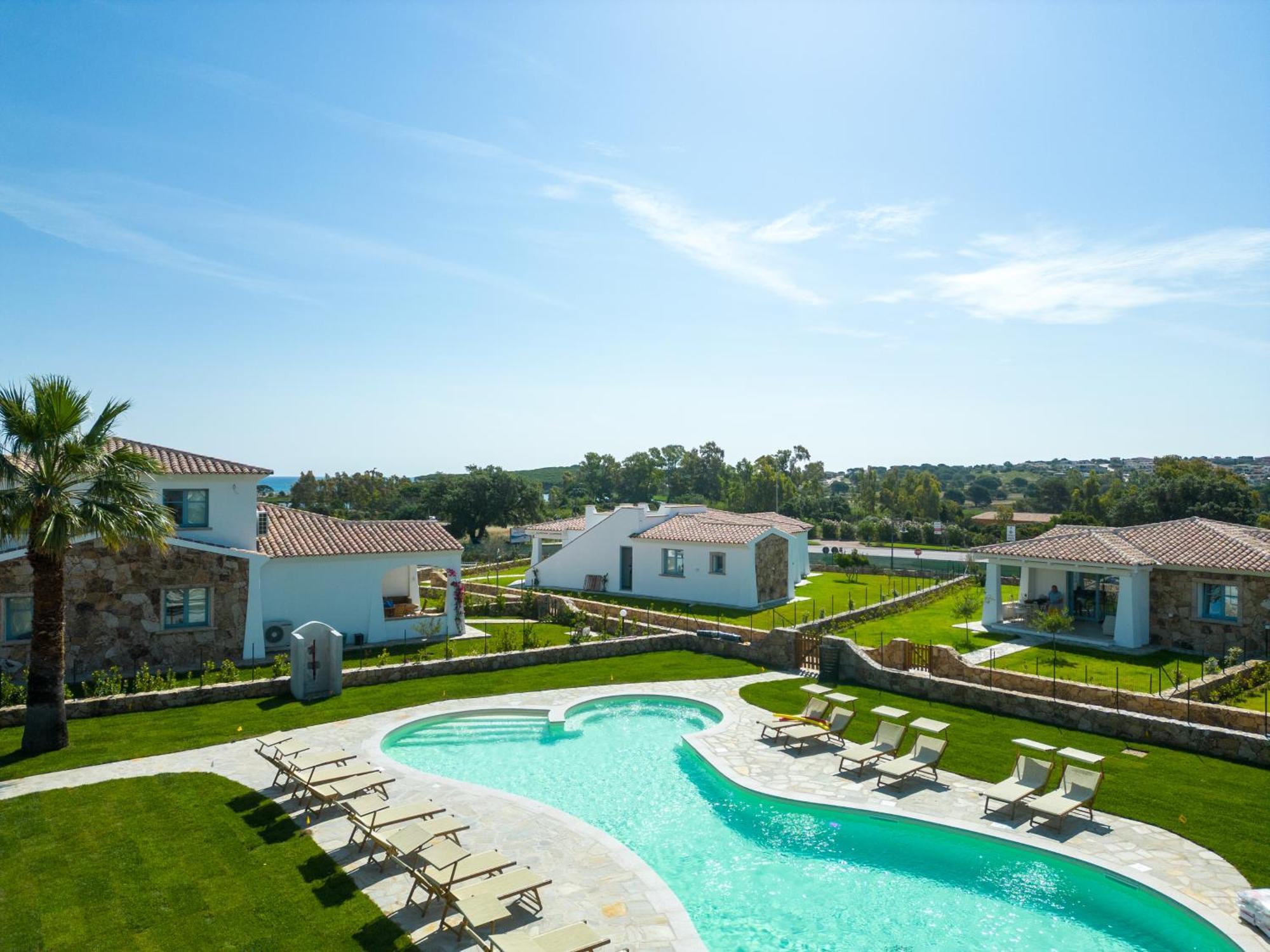 Enaja - Luxury Retreat Aparthotel Budoni Exterior photo