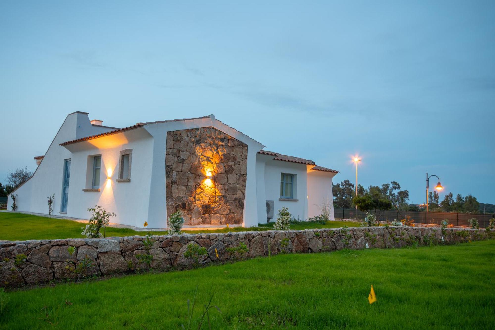 Enaja - Luxury Retreat Aparthotel Budoni Exterior photo