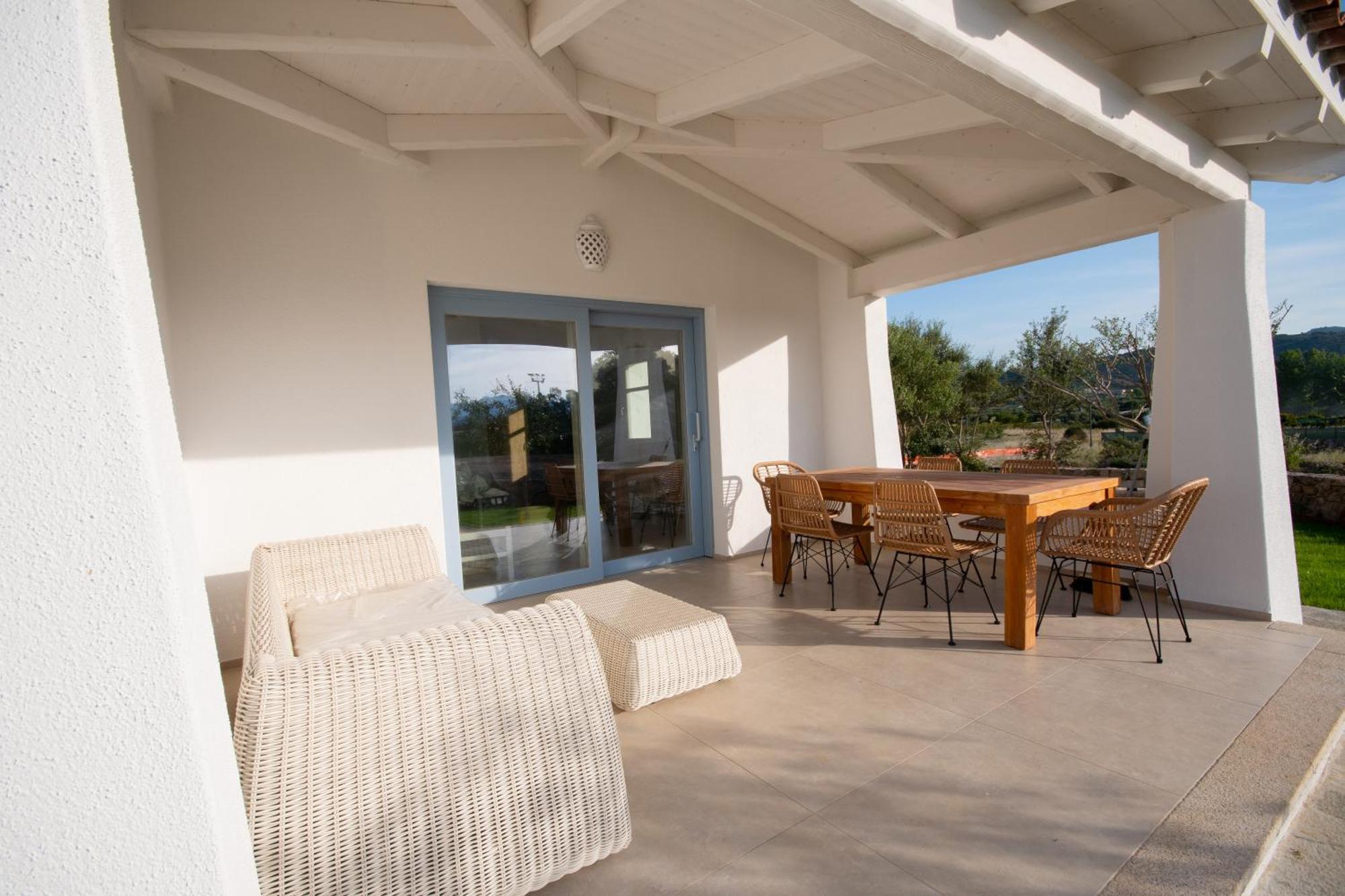 Enaja - Luxury Retreat Aparthotel Budoni Exterior photo